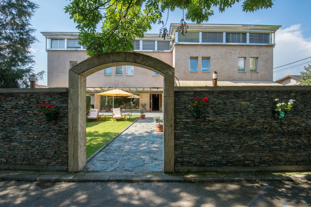 Hotel By Gastroid Ilidza Exterior photo