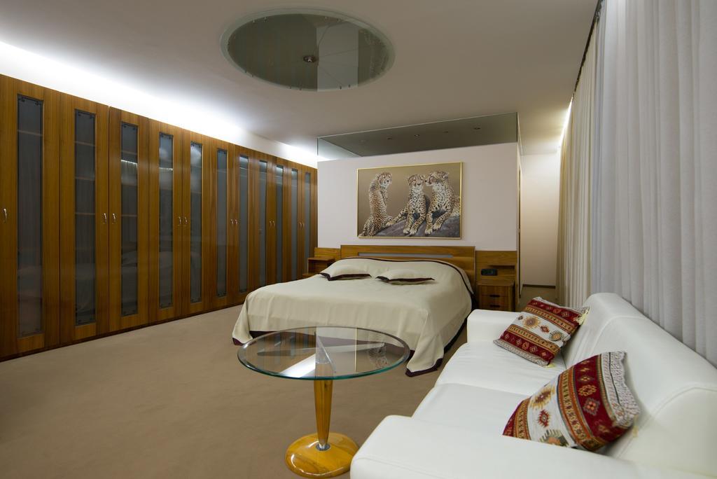 Hotel By Gastroid Ilidza Exterior photo